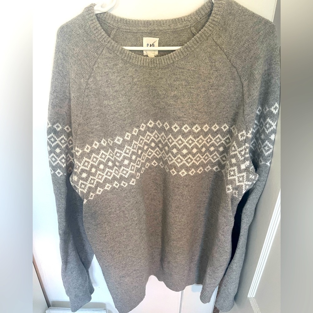 Gap crew neck sweater. XLT